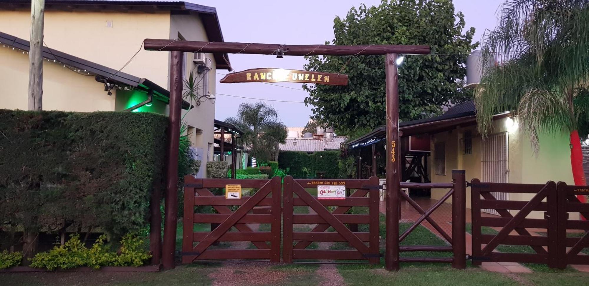 Cabanas Rancho Unelen Colón Esterno foto